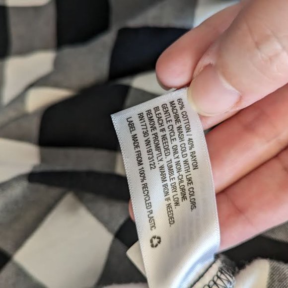 Universal Thread Black and White Flannel Button Down Size XXL - Picture 9 of 9